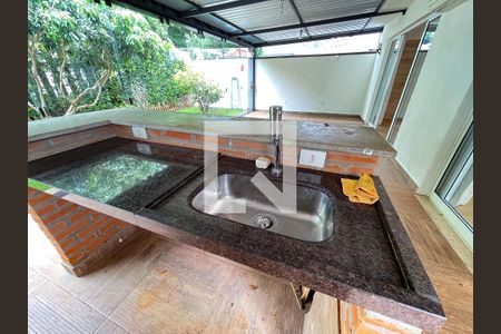 Casa de condomínio à venda com 164m², 4 quartos e 4 vagasÁrea comum