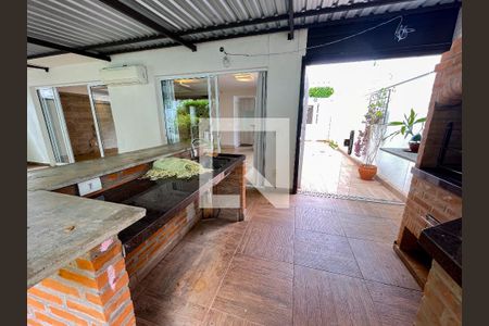 Casa de condomínio à venda com 164m², 4 quartos e 4 vagasÁrea comum