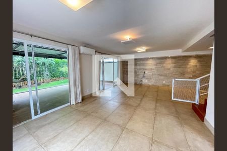 Sala de casa de condomínio à venda com 4 quartos, 164m² em Jardim Myrian Moreira da Costa, Campinas