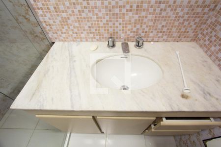 Apartamento para alugar com 120m², 3 quartos e 1 vaga Apartamento para alugar com 120m², 3 quartos e 1 vagaBanheiro