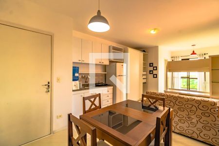 Sala de kitnet/studio para alugar com 1 quarto, 40m² em Mirandópolis, São Paulo