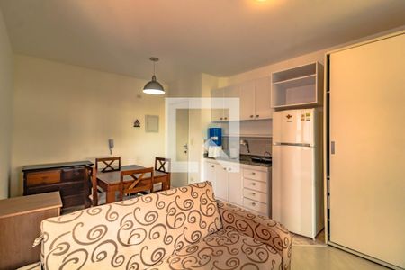 Sala de kitnet/studio para alugar com 1 quarto, 40m² em Mirandópolis, São Paulo