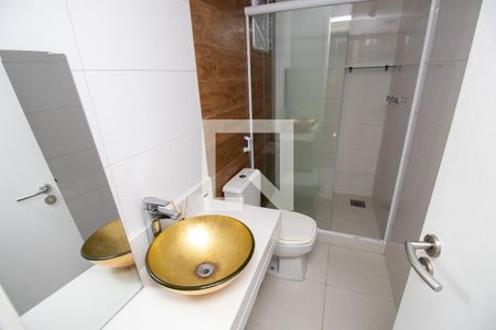 Apartamento à venda com 256m², 3 quartos e 3 vagasBanheiro quarto 1