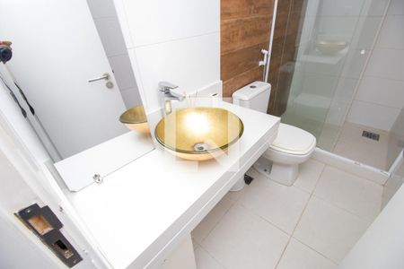 Apartamento à venda com 256m², 3 quartos e 3 vagasBanheiro quarto 1