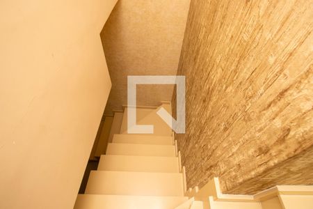 Apartamento à venda com 256m², 3 quartos e 3 vagasEscada