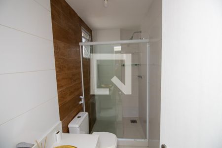 Apartamento à venda com 256m², 3 quartos e 3 vagasBanheiro quarto 1