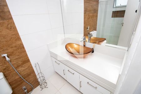 Apartamento à venda com 256m², 3 quartos e 3 vagasBanheiro quarto 2