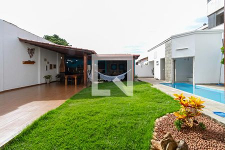 Casa para alugar com 495m², 5 quartos e 5 vagas Casa para alugar com 495m², 5 quartos e 5 vagasQuintal
