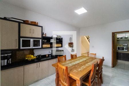 Casa para alugar com 495m², 5 quartos e 5 vagas Casa para alugar com 495m², 5 quartos e 5 vagasCozinha
