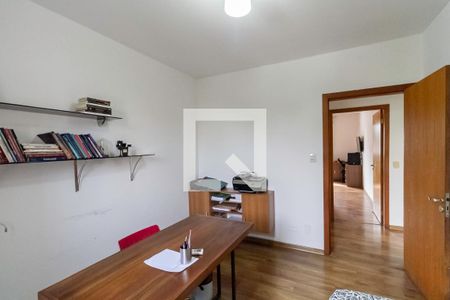 Casa para alugar com 495m², 5 quartos e 5 vagas Casa para alugar com 495m², 5 quartos e 5 vagasQuarto 3