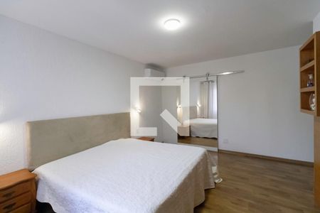 Casa para alugar com 495m², 5 quartos e 5 vagas Casa para alugar com 495m², 5 quartos e 5 vagasSuíte