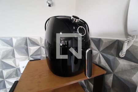 Sala/Quarto/Cozinha de kitnet/studio para alugar com 1 quarto, 33m² em Umuarama, Uberlândia