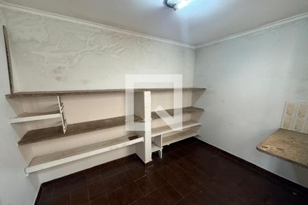 Casa para alugar com 250m², 3 quartos e 3 vagas Casa para alugar com 250m², 3 quartos e 3 vagasDespensa
