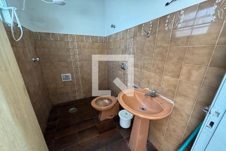 Casa para alugar com 250m², 3 quartos e 3 vagas Casa para alugar com 250m², 3 quartos e 3 vagasBanheiro de Serviço