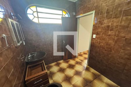 Casa para alugar com 250m², 3 quartos e 3 vagas Casa para alugar com 250m², 3 quartos e 3 vagasBanheiro da Suíte