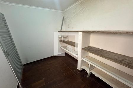 Casa para alugar com 250m², 3 quartos e 3 vagas Casa para alugar com 250m², 3 quartos e 3 vagasDespensa
