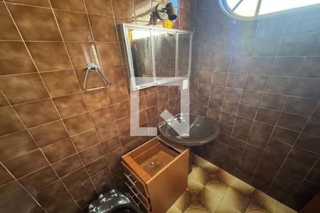 Casa para alugar com 250m², 3 quartos e 3 vagas Casa para alugar com 250m², 3 quartos e 3 vagasBanheiro da Suíte