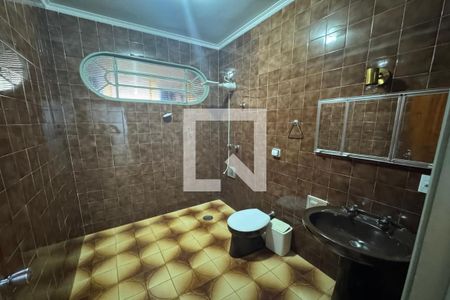 Casa para alugar com 250m², 3 quartos e 3 vagas Casa para alugar com 250m², 3 quartos e 3 vagasBanheiro Social