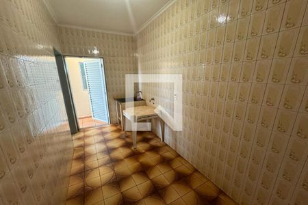 Casa para alugar com 250m², 3 quartos e 3 vagas Casa para alugar com 250m², 3 quartos e 3 vagasLavanderia