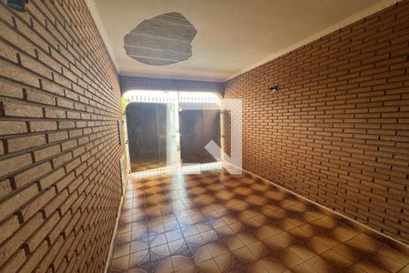 Casa para alugar com 250m², 3 quartos e 3 vagas Casa para alugar com 250m², 3 quartos e 3 vagasGaragem