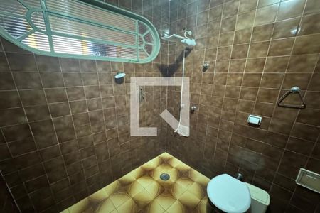 Casa para alugar com 250m², 3 quartos e 3 vagas Casa para alugar com 250m², 3 quartos e 3 vagasBanheiro Social