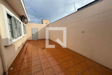 Casa para alugar com 250m², 3 quartos e 3 vagas Casa para alugar com 250m², 3 quartos e 3 vagasQuintal