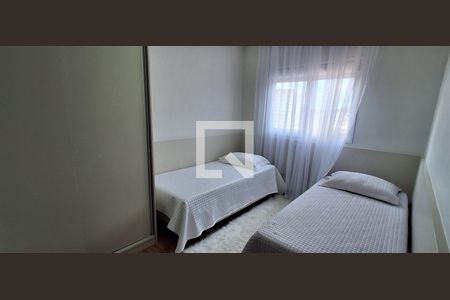 Apartamento para alugar com 160m², 3 quartos e 4 vagas Apartamento para alugar com 160m², 3 quartos e 4 vagasQuarto