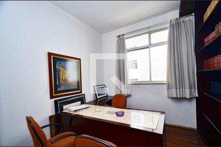 Apartamento à venda com 540m², 6 quartos e 6 vagasEscritório