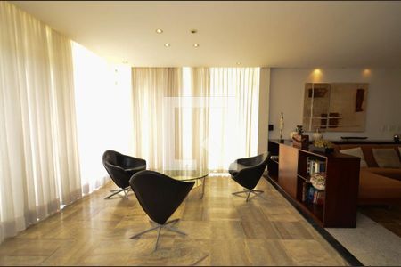 Apartamento à venda com 540m², 6 quartos e 6 vagasCobertura