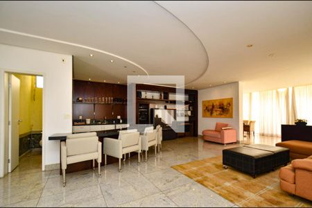 Apartamento à venda com 540m², 6 quartos e 6 vagasCobertura