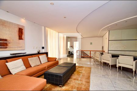 Apartamento à venda com 540m², 6 quartos e 6 vagasCobertura