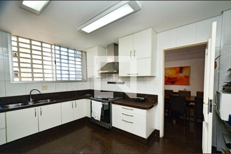 Apartamento à venda com 540m², 6 quartos e 6 vagasCozinha