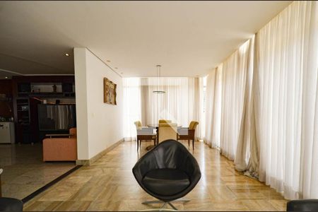 Apartamento à venda com 540m², 6 quartos e 6 vagasCobertura