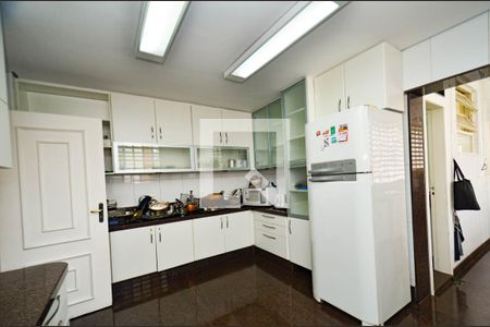 Apartamento à venda com 540m², 6 quartos e 6 vagasCozinha