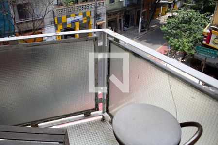 Apartamento à venda com 81m², 1 quarto e sem vaga Apartamento à venda com 81m², 1 quarto e sem vagaVaranda