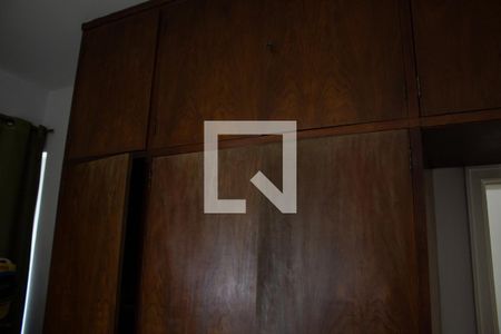 Apartamento à venda com 81m², 1 quarto e sem vaga Apartamento à venda com 81m², 1 quarto e sem vagaQuarto Armário