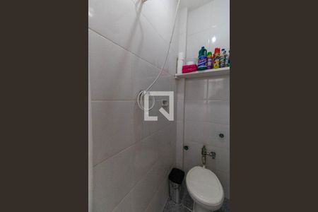 Apartamento para alugar com 80m², 2 quartos e sem vaga Apartamento para alugar com 80m², 2 quartos e sem vagaBanheiro de serviço