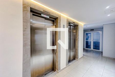 Apartamento para alugar com 69m², 2 quartos e 2 vagas Apartamento para alugar com 69m², 2 quartos e 2 vagasHall de Entrada