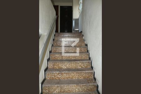 Apartamento para alugar com 45m², 2 quartos e 1 vagaEscada