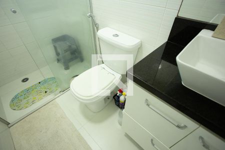 Casa à venda com 120m², 2 quartos e 2 vagasBANHEIRO