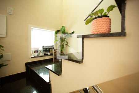 Casa à venda com 120m², 2 quartos e 2 vagasSALA