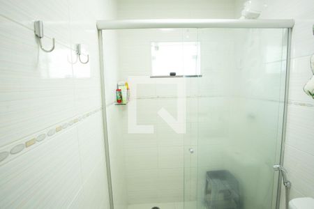 Casa à venda com 120m², 2 quartos e 2 vagasBANHEIRO