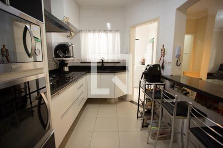 Casa à venda com 120m², 2 quartos e 2 vagasCOZINHA