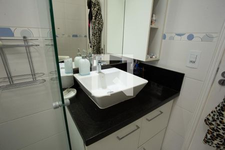 Casa à venda com 120m², 2 quartos e 2 vagasBANHEIRO QUARTO 2