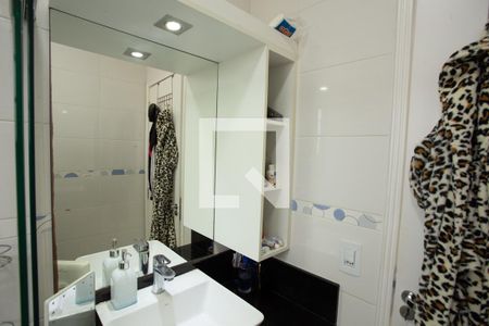 Casa à venda com 120m², 2 quartos e 2 vagasBANHEIRO QUARTO 2