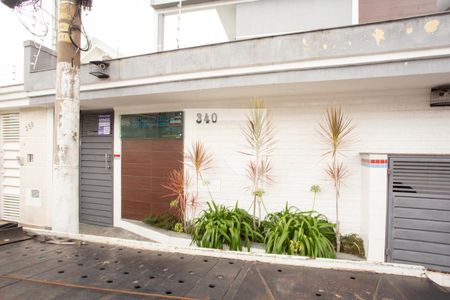 Casa à venda com 120m², 2 quartos e 2 vagasFACHADA