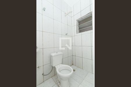 Banheiro de casa de condomínio para alugar com 1 quarto, 42m² em Vila Ré, São Paulo