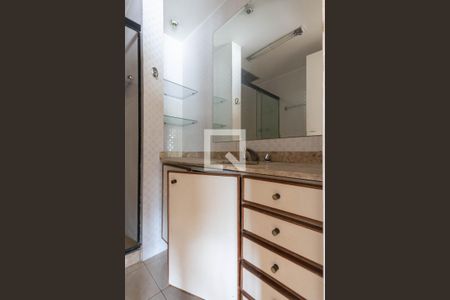 Apartamento à venda com 200m², 3 quartos e 2 vagasBanheiro Social