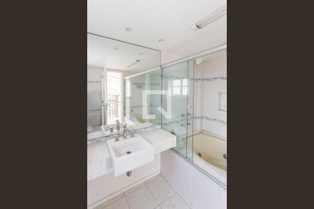 Apartamento à venda com 200m², 3 quartos e 2 vagasBanheiro Cobertura