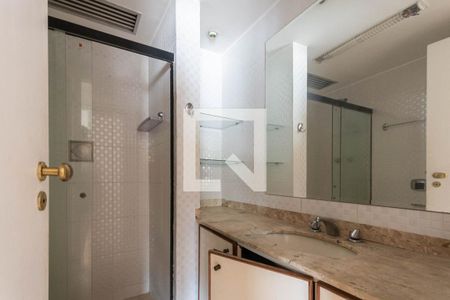 Apartamento à venda com 200m², 3 quartos e 2 vagasBanheiro Social